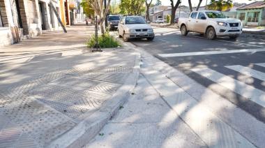 Alak sigue mejorando a La Plata: impresionante pavimentación en Los Hornos
