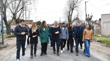 Alak y los candidatos de Fuerza Patria inician una maratón de obras y charlas con vecinos por los barrios de La Plata