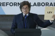 El Gobierno de Milei prepara una reforma laboral con seis cambios en las vacaciones