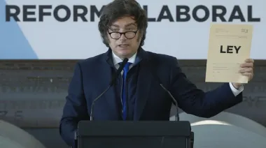 El Gobierno de Milei prepara una reforma laboral con seis cambios en las vacaciones