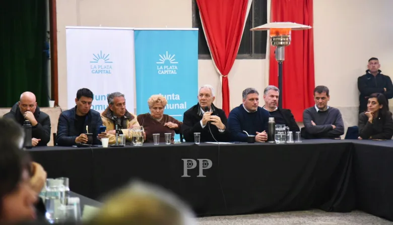 Las obras llegan a El Peligro: Alak estuvo con los vecinos