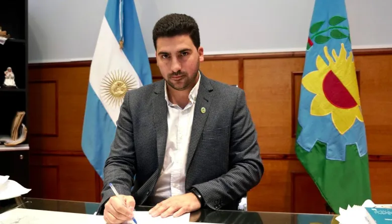 Cruce entre Kicillof y un intendente libertario por un centro de salud: amenaza de desalojo