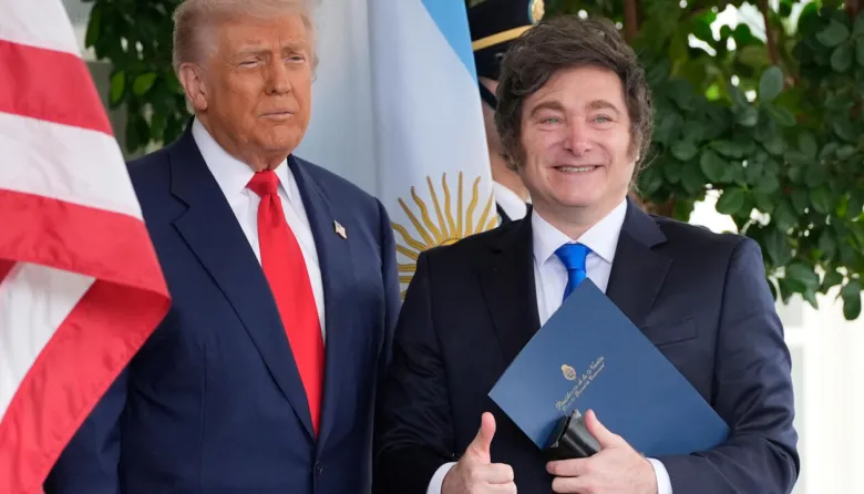 Críticas de la oposición tras reunión de Javier Milei con Donald Trump
