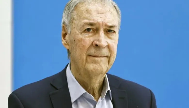 Juan Schiaretti se recupera tras una operación cardíaca programada