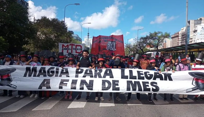 Cómo cerró el 2025 el trabajo en Argentina: salarios, jubilaciones y un mercado cada vez más frágil