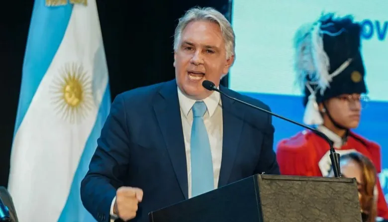 Llaryora activó su reelección y acusó a Juez de frenar la lucha contra el narcotráfico