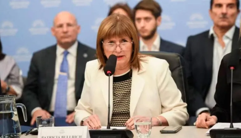 Senado: acusaciones de “Banelco” y cruce explosivo entre el peronismo y Bullrich por la reforma laboral