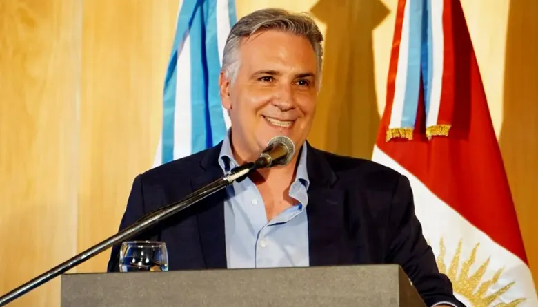 Córdoba: Llaryora evalúa votar en octubre y reconfigura el tablero político