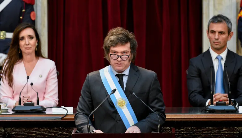 Milei cruzó a la Izquierda y al kirchnerismo con durísimas chicanas en la apertura de sesiones