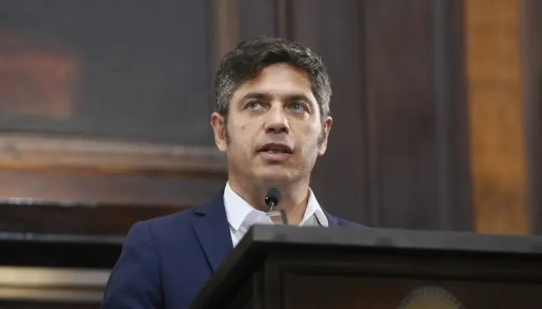 Kicillof avanza en Santa Fe con intendentes del sur y toma distancia de Perotti y Rossi