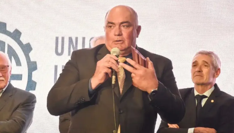 Industriales y comerciantes advierten que el modelo económico “dejará gente afuera”