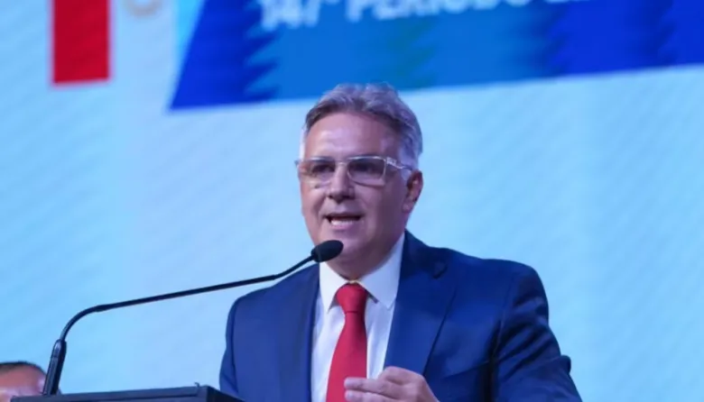 Martín Llaryora cambia su estrategia y busca “peronizar” su gestión en Córdoba