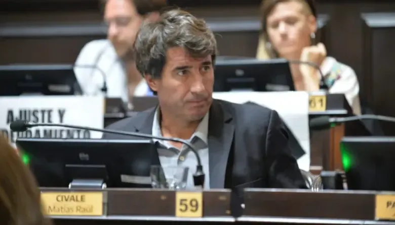 Diputado propone ampliar sesiones en Concejos Deliberantes bonaerenses