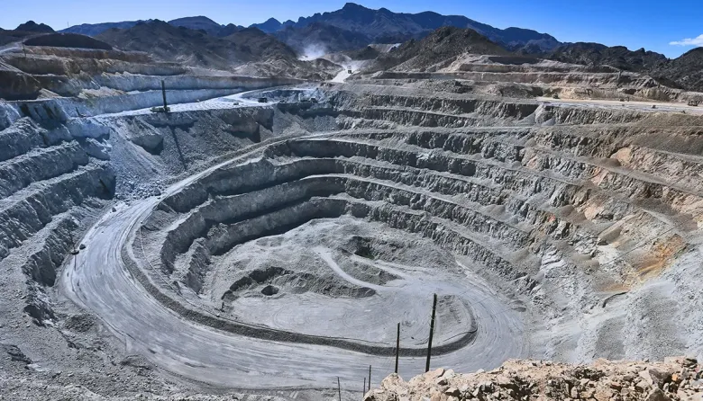 Minera MARA avanza con críticas sociales