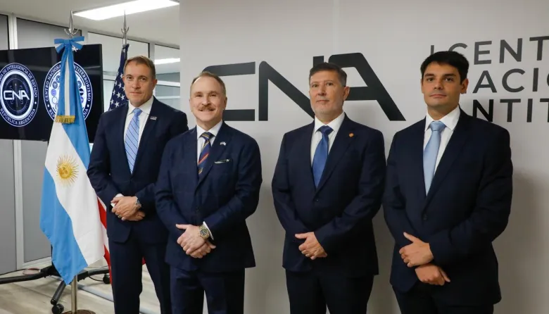 Karina Milei desplaza a Caputo en la SIDE y estalla la interna por el “FBI argentino”