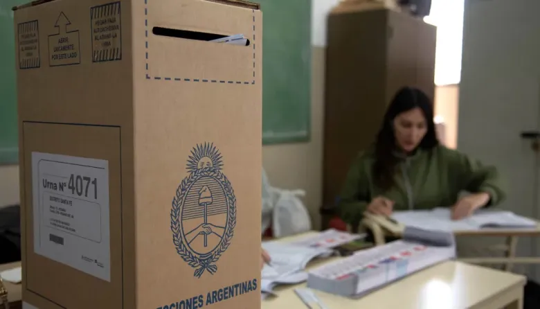 Milei impulsa eliminar las PASO y la oposición denuncia una maniobra electoral