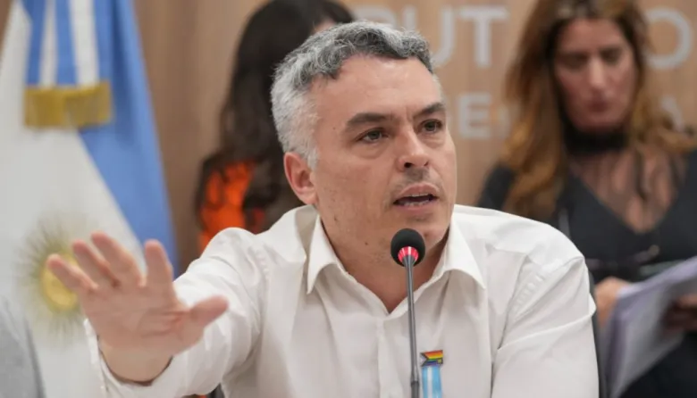 Paulón cruzó a Adorni por patrimonio y habló de “fracaso” en el Congreso