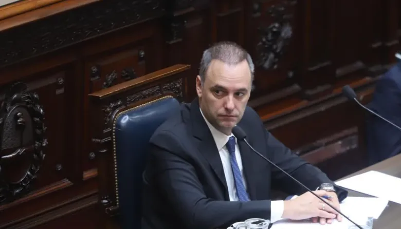 Adorni se defiende por enriquecimiento ilícito y apunta contra denuncias
