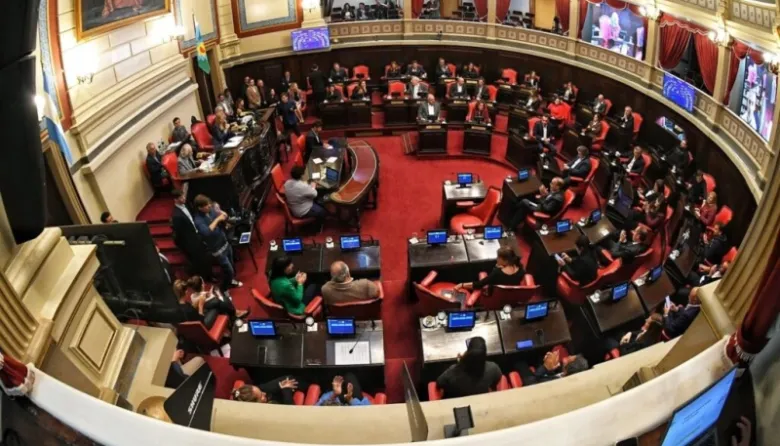 Diputados buscan regular el uso de <b>inteligencia artificial</b> en campañas electorales thumbnail