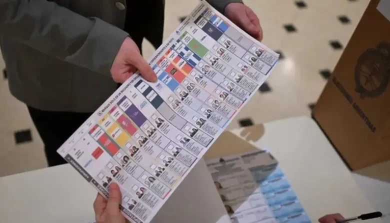 La Junta Electoral bonaerense impulsa cambios en alianzas, boletas y campañas electorales