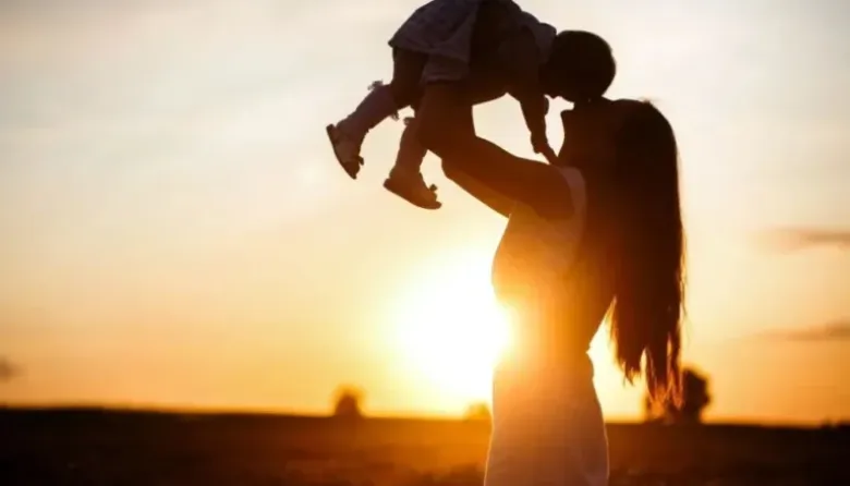 Día de la Madre: regalos de $55.800 y familias que hacen cuentas para llegar