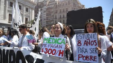 Residentes del Garrahan mantienen el paro y exigen respuestas: “Reunirse sin soluciones no es gestionar”