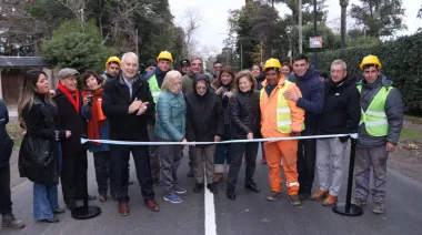 Promete y cumple: Alak inauguró una de las obras en Hernández