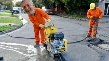 Arana en obra: Alak supervisó trabajos en la localidad y conformó su Junta Comunal
