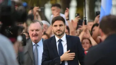 Santa Fe inicia la reforma constitucional que podría habilitar la reelección de Pullaro