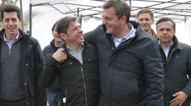 Kicillof y Massa alinean estrategia con intendentes