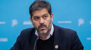 Kicillof denuncia ataques informáticos y alerta sobre una campaña de desconfianza en plena preparación electoral