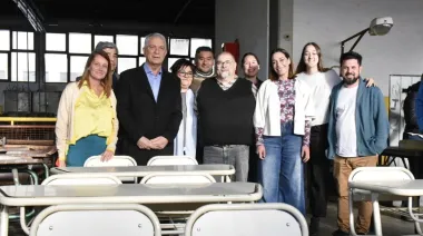 Nuevo asfalto, desagüe y luminarias: Alak inauguró la renovada calle 609 en Villa Elvira