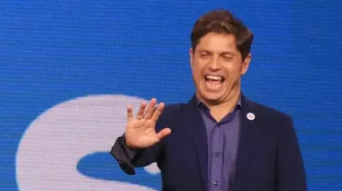 Axel Kicillof y Héctor Enrique bautizan polideportivo en Almirante Brown