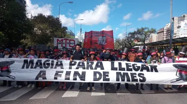 Cómo cerró el 2025 el trabajo en Argentina: salarios, jubilaciones y un mercado cada vez más frágil