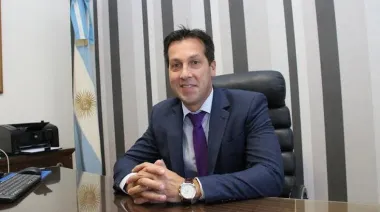 Arturo Rojas se suma al reclamo por la reelección indefinida de intendentes en la Provincia