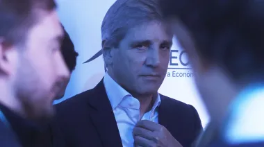 Aportes millonarios a La Libertad Avanza en PBA: vínculos con finanzas y el entorno de Caputo