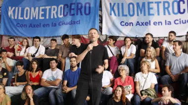 Costa lanzó el axelismo porteño sin Kicillof y expuso tensiones internas