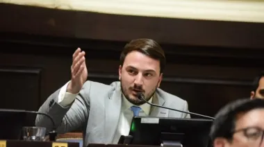 Choque y polémica: Agustín Romo destruyó un auto oficial 0km y le asignaron otro