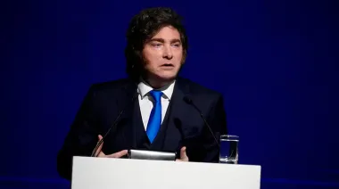 Milei prepara viaje al Reino Unido con foco en Malvinas y alianzas