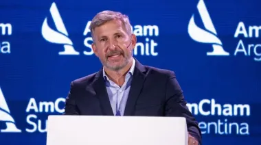 Frigerio reclamó a Milei bajar retenciones e impuesto al cheque