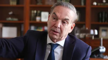 Pichetto critica modelo económico de Milei
