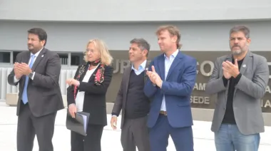 Corte bonaerense presiona y Kicillof demora definiciones clave