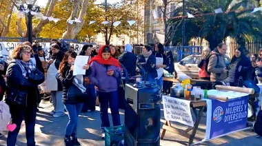 Kicillof quedó bajo presión tras una protesta en el Ministerio de Mujeres bonaerense