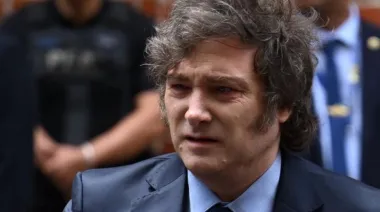 Javier Milei enfrenta caída de imagen y crecen las dudas sobre el proyecto libertario hacia 2027