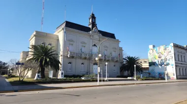 La Corte le pinchó la caja a Golía y dejó al descubierto la fragilidad política del oficialismo