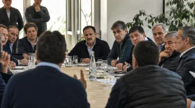 La Liga de Intendentes sumó a Quintela para presionar en el peronismo bonaerense