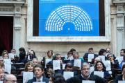 Duro revés para Milei: la oposición impone en Diputados un aumento a jubilados