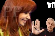 Escondido en Berisso, el caniche Cagliardi ladra de lejos a la bóxer CFK por orden de Kicillof