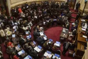 El Senado bonaerense se rearma: cinco vicepresidencias vacantes y el futuro de Magario en duda