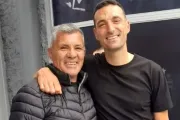 El Loco Enrique cambia el césped por la política